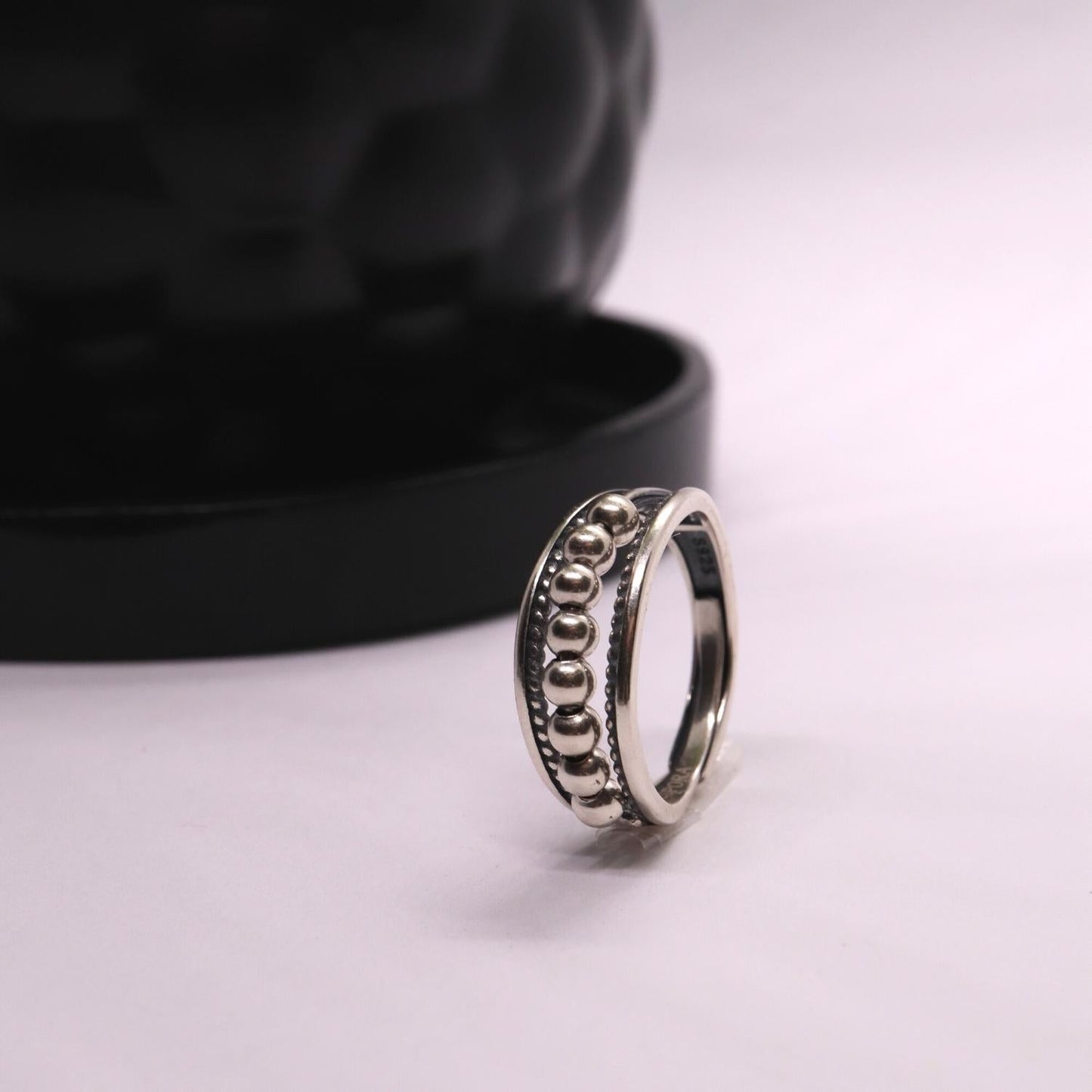 Calm Ring | Amara
